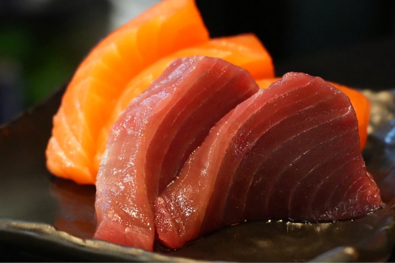 Cutting sashimi